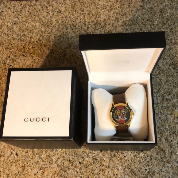 Gucci Watch - Picture 1 of 7